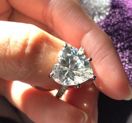 마이크로 삽입 인레이 기술 심장 절단 CZ 돌 925 스털링 은 engagement ring
