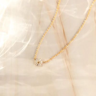 925 스털링 실버 플라워 목걸이 정교한 트렌디 로듐 도금 약혼 웨딩 파티 여자친구를 위한 완벽한 선물