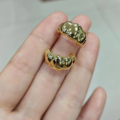 18K 골드 로디움 접착 반달 스드 귀걸이 여성용 우아한 돔 허프 귀걸이