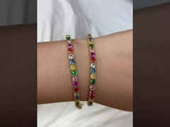 내구성이 뛰어난 디테일: 실제 생활을 위한 주얼리 (스틸 & 실버)